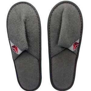 Gray Delta Airlines Closed-Toe Slippers With Non-Slip White Sole 13o